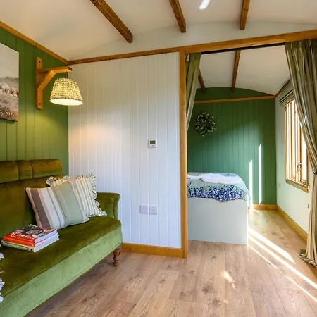Chycara Villa Truro Room photo